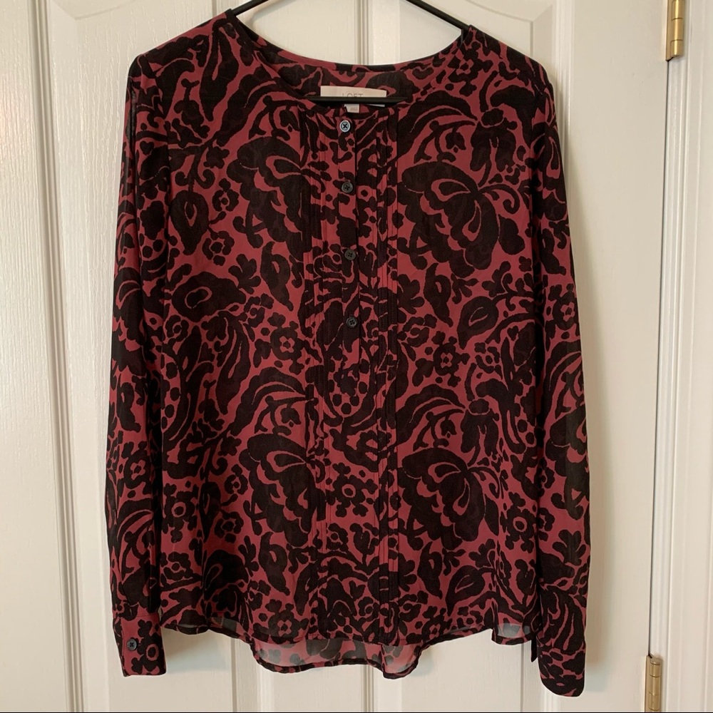 * $5 with $15+ bundle * LOFT Henley style blouse